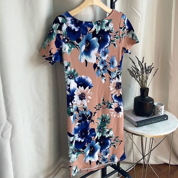 Mauve & Blue Rose Floral Fitted Maternity Dress by PinkBlush. - Picture 3 of 4